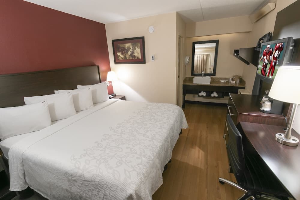Red Roof Inn PLUS+ Secaucus - Meadowlands - NYC