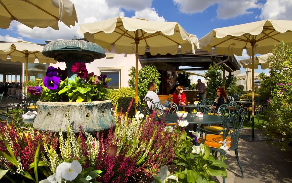 Marcella Royal Hotel - Rooftop Garden