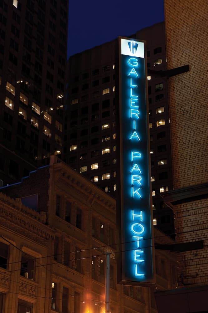 Galleria Park Hotel