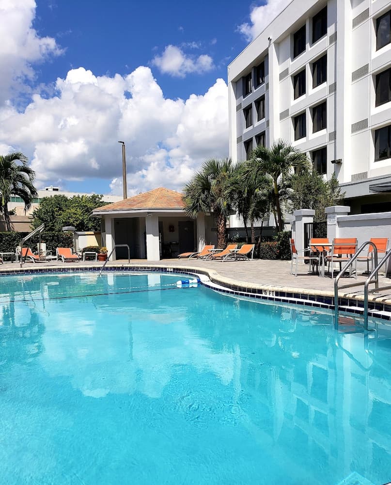 Holiday Inn Express & Suites Miami - Hialeah by IHG