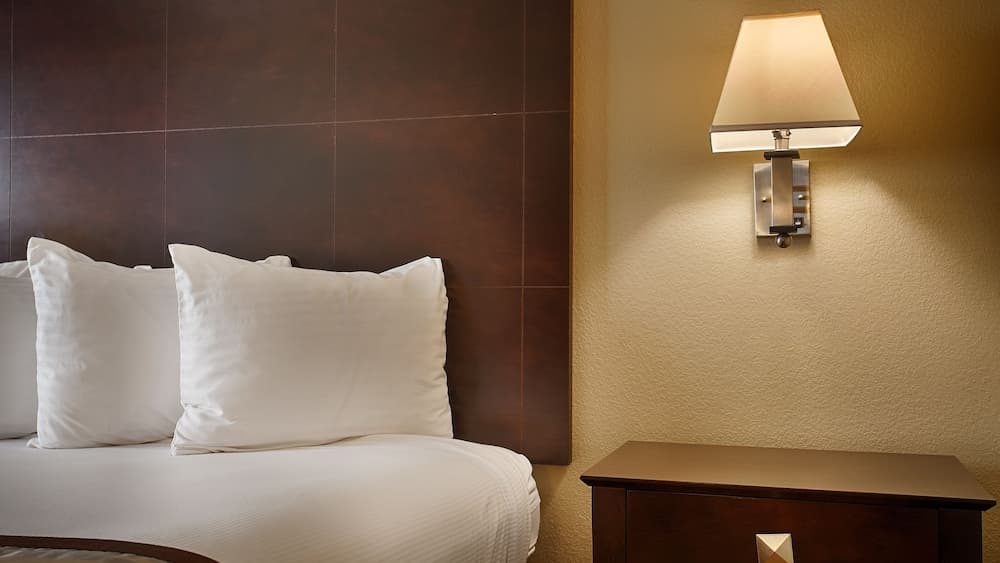 Best Western Plus Monterey Inn