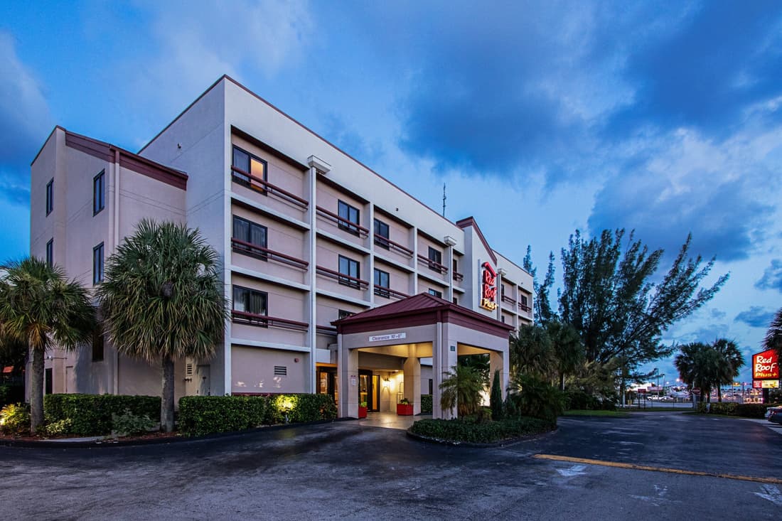 Red Roof Inn PLUS+ Miami Airport