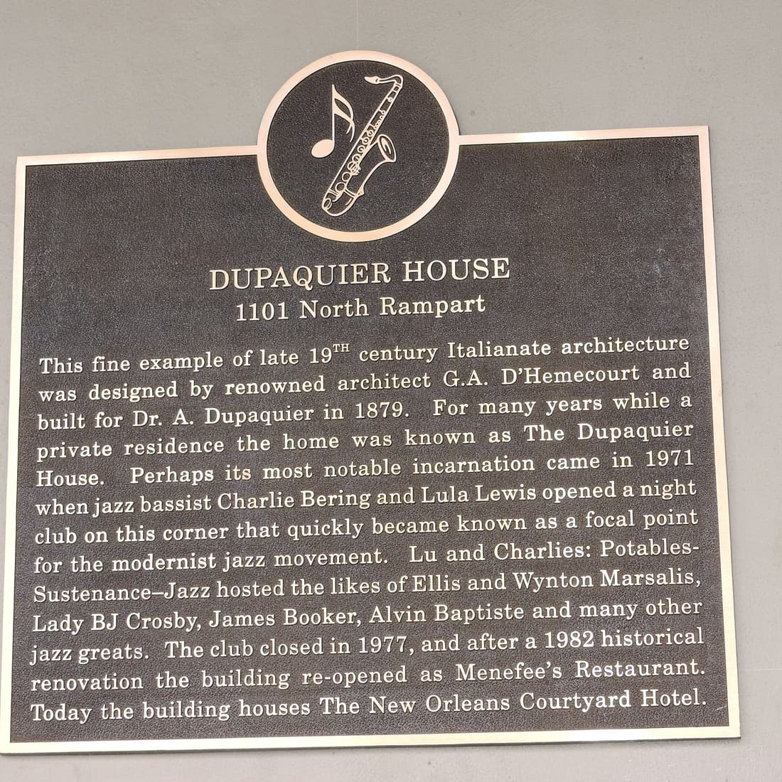 New Orleans Courtyard Hotel and Suites by the French Quarter