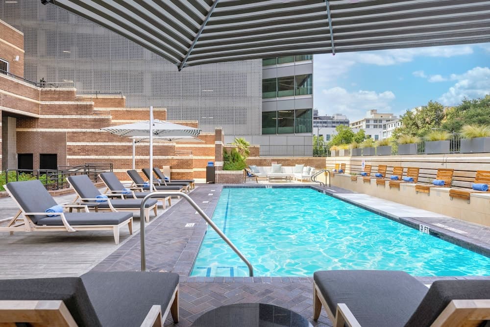 DoubleTree Suites by Hilton Austin Downtown Capitol
