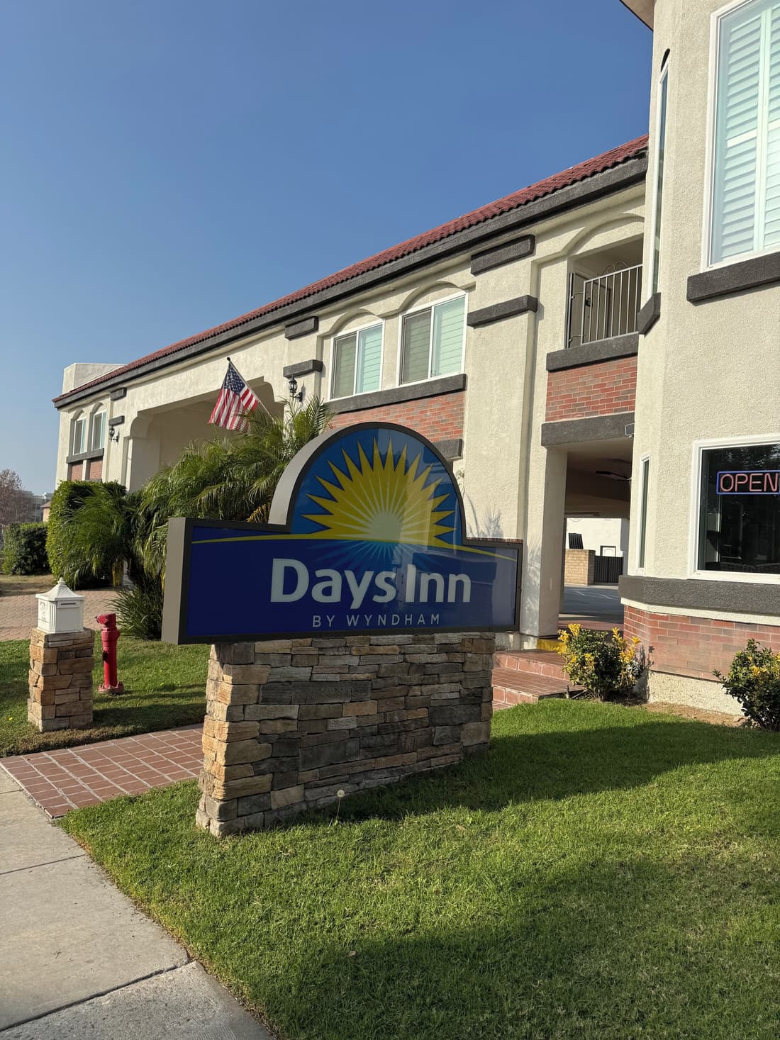 Days Inn by Wyndham Near City Of Hope