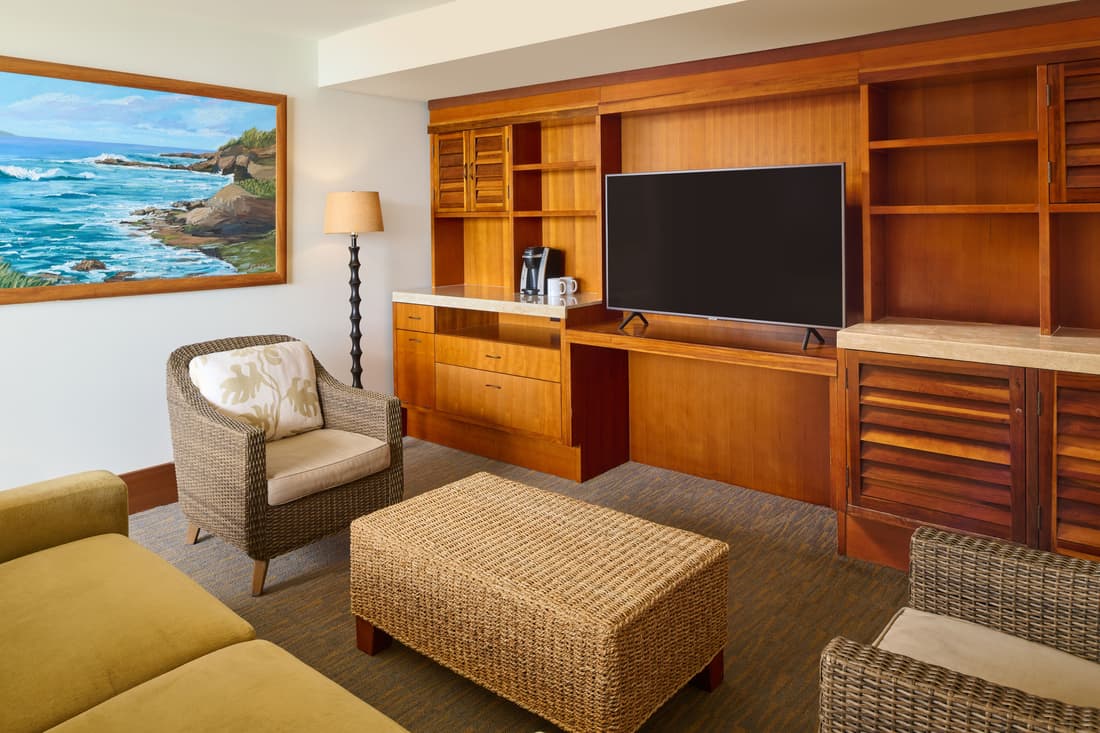 Royal Lahaina Resort & Bungalows