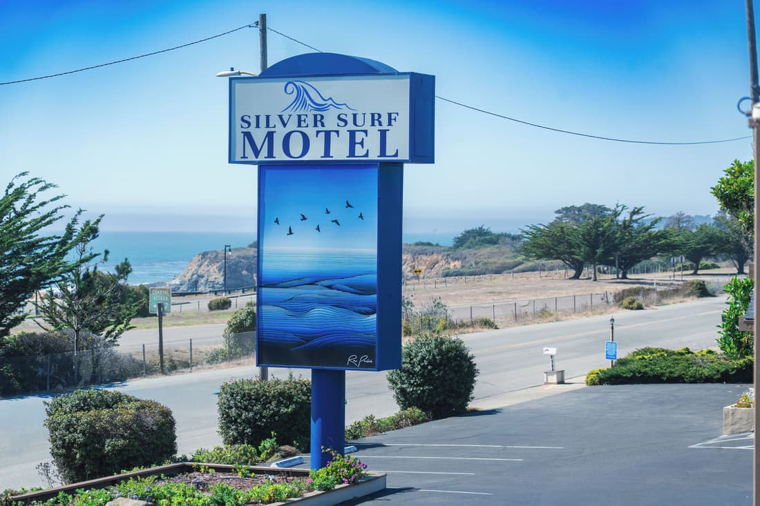 Silver Surf Motel
