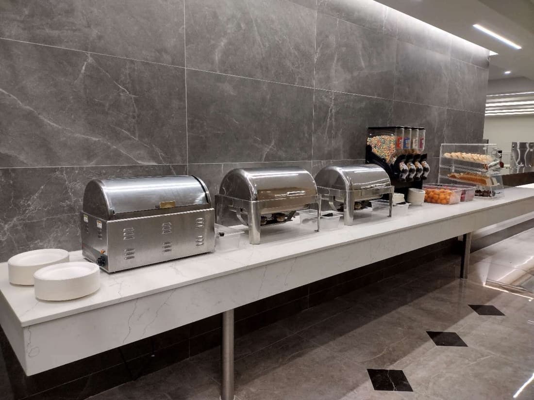 LA Crystal Hotel - Los Angeles Area