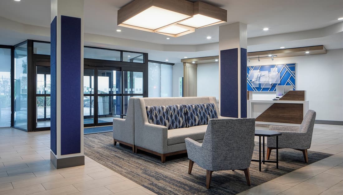Holiday Inn Express Dallas Medical-Market Center by IHG