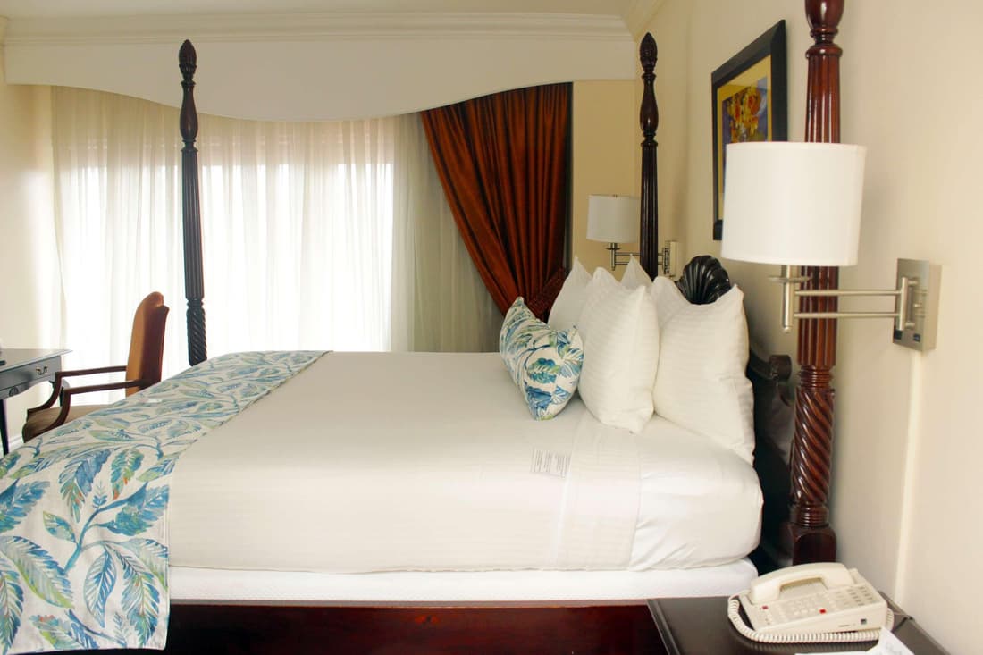 The Courtleigh Hotel and Suites