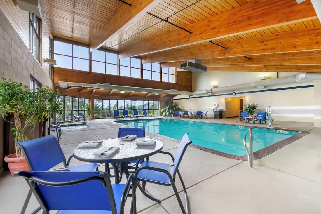 Best Western Plus Agate Beach Inn