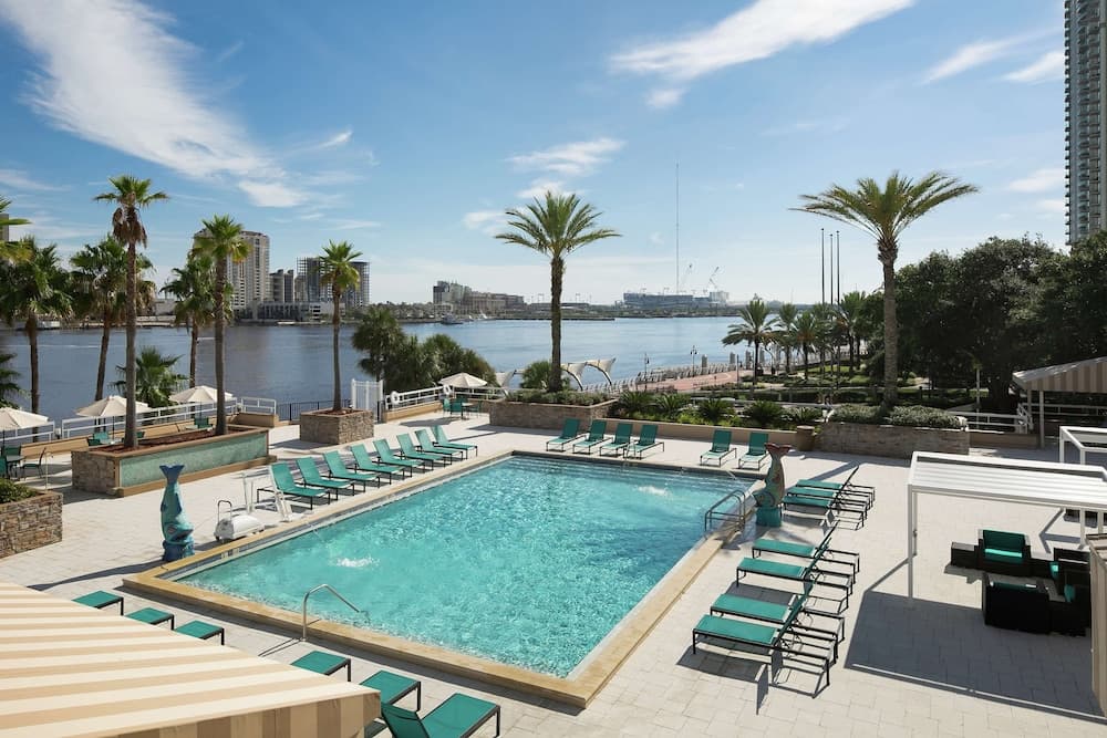 DoubleTree by Hilton Hotel Jacksonville Riverfront