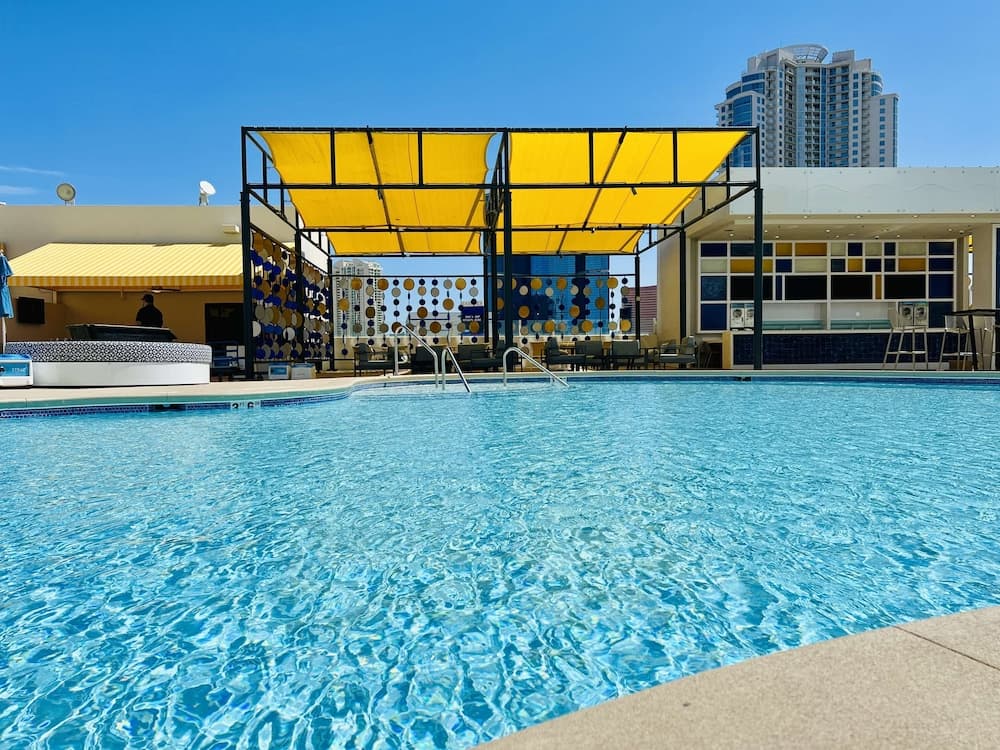 The STRAT Hotel, Casino & Tower