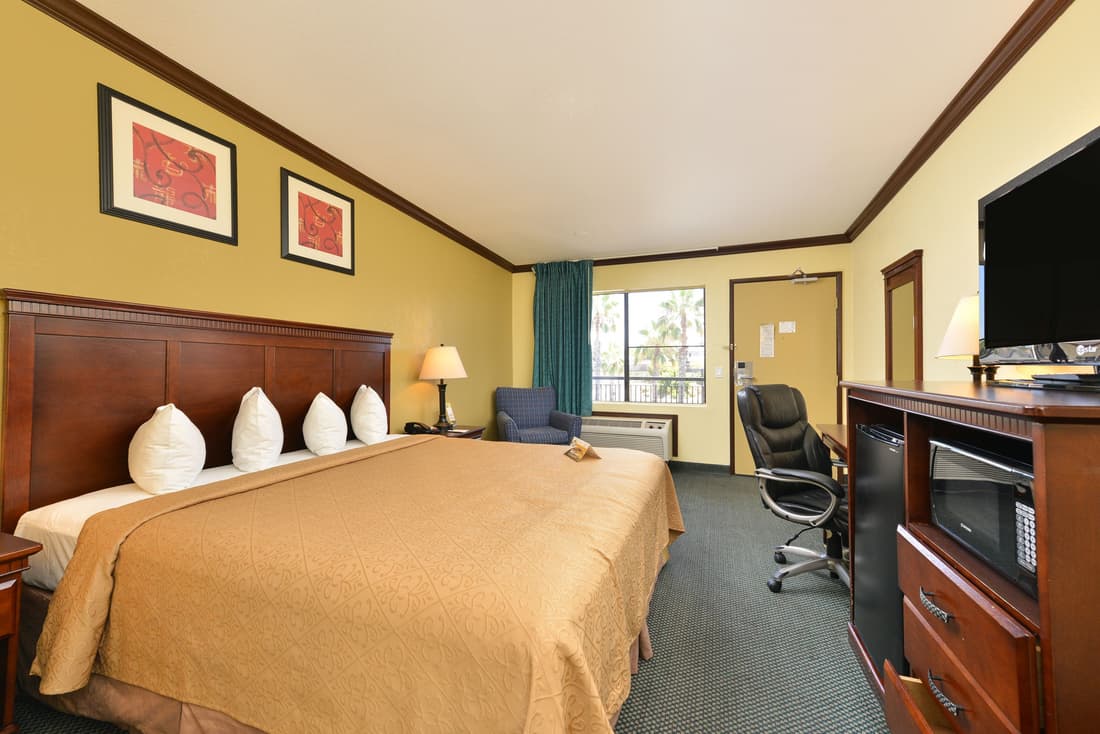 Quality Inn San Diego I-5 Naval Base