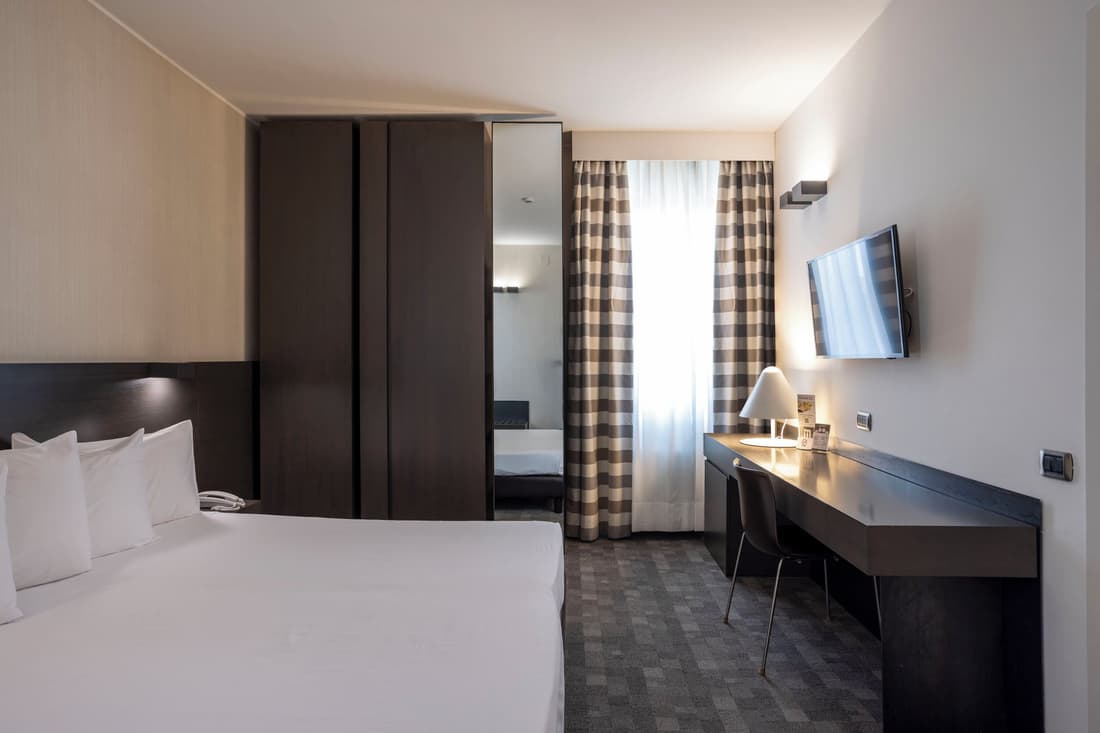 Hotel Ovest