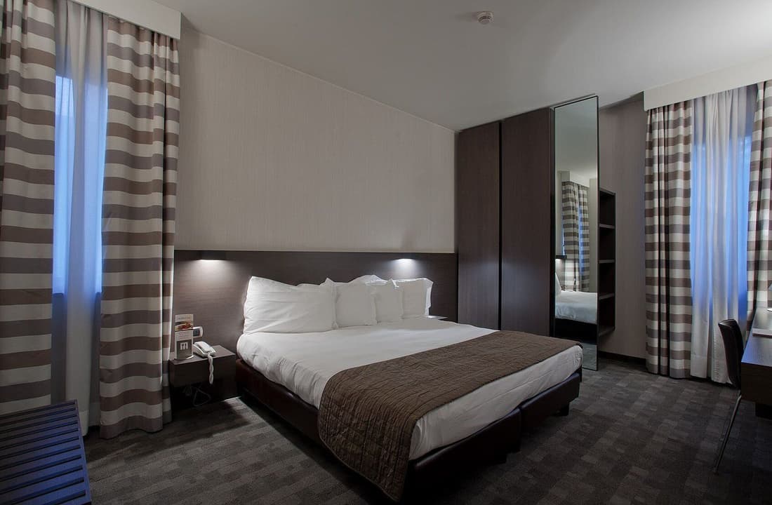 Hotel Ovest