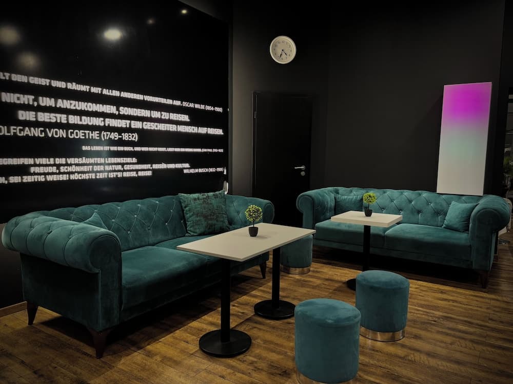 Colour Hotel