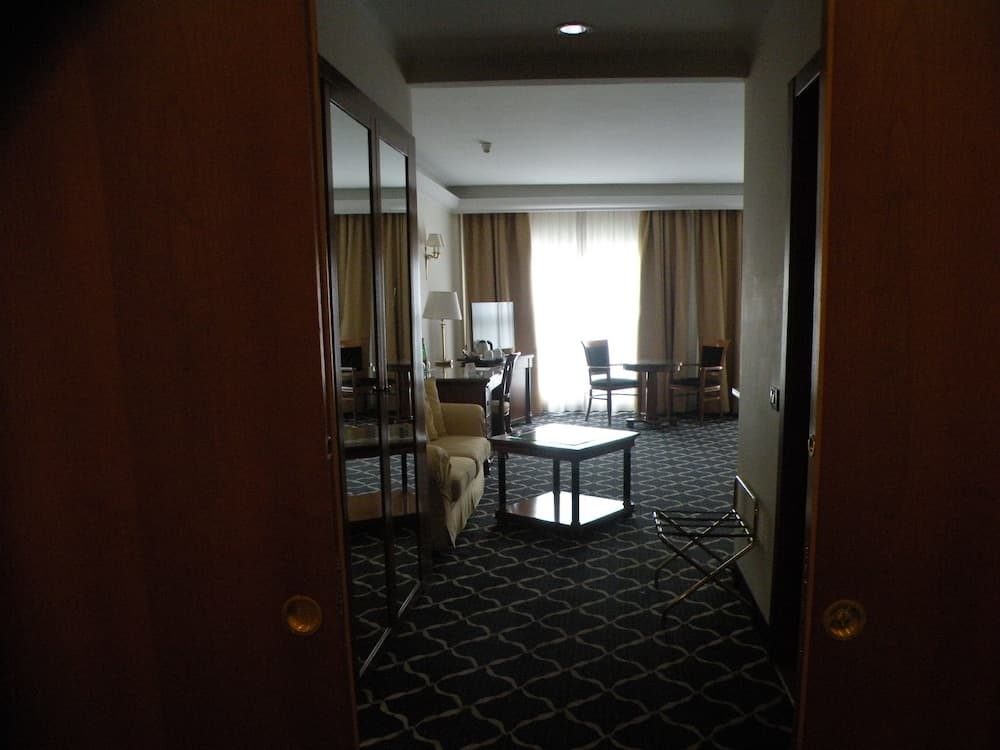 Ramada by Wyndham Naples
