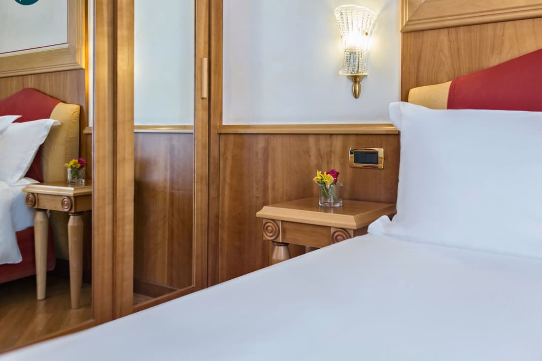 Renaissance Naples Hotel Mediterraneo