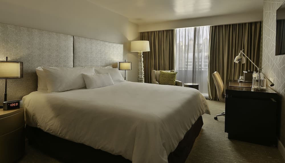 Renaissance Panama City Hotel