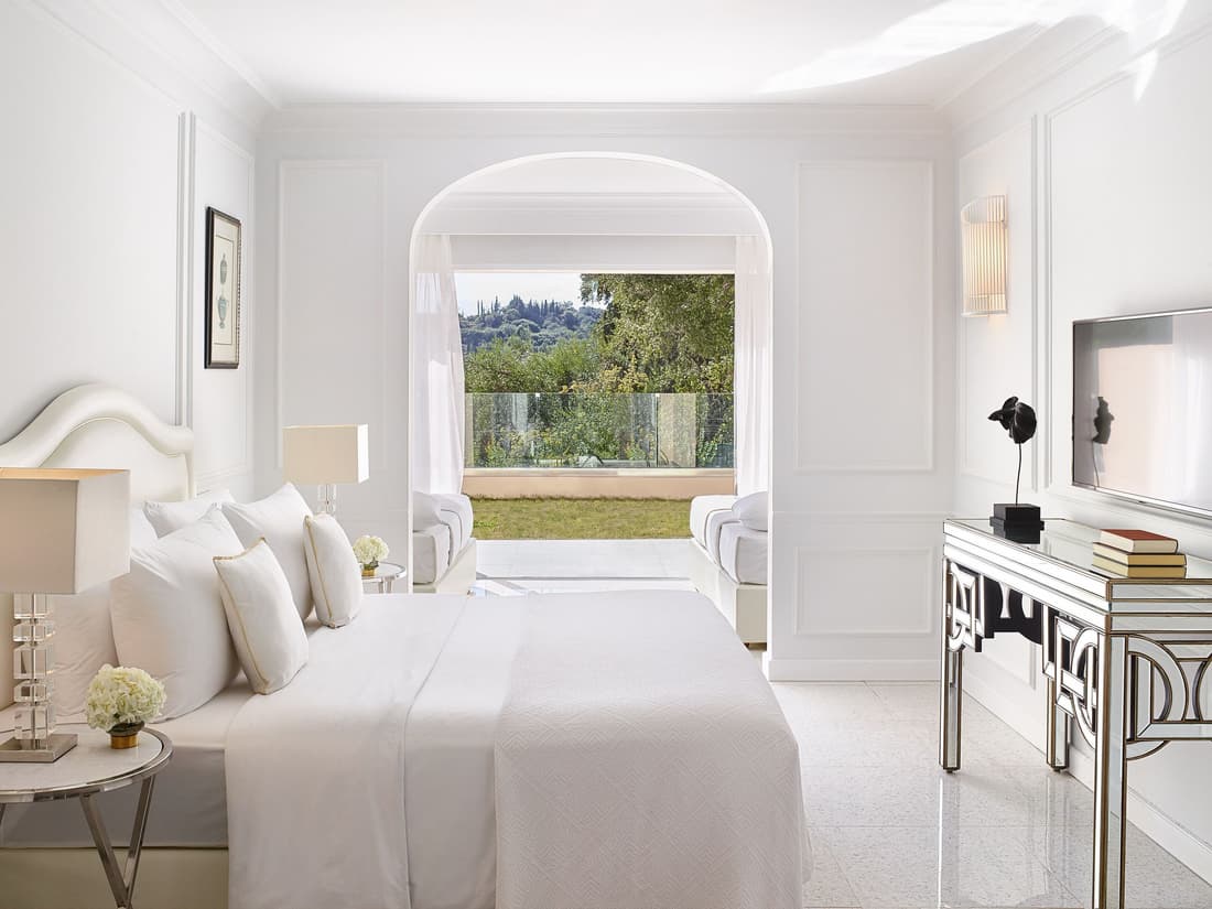 Corfu Imperial, A Resort to Live