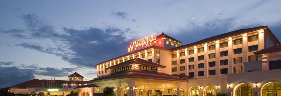 Waterfront Airport Hotel & Casino