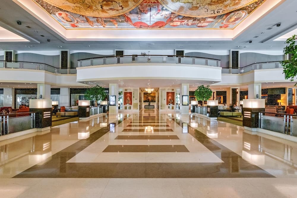 Waterfront Cebu City Hotel & Casino