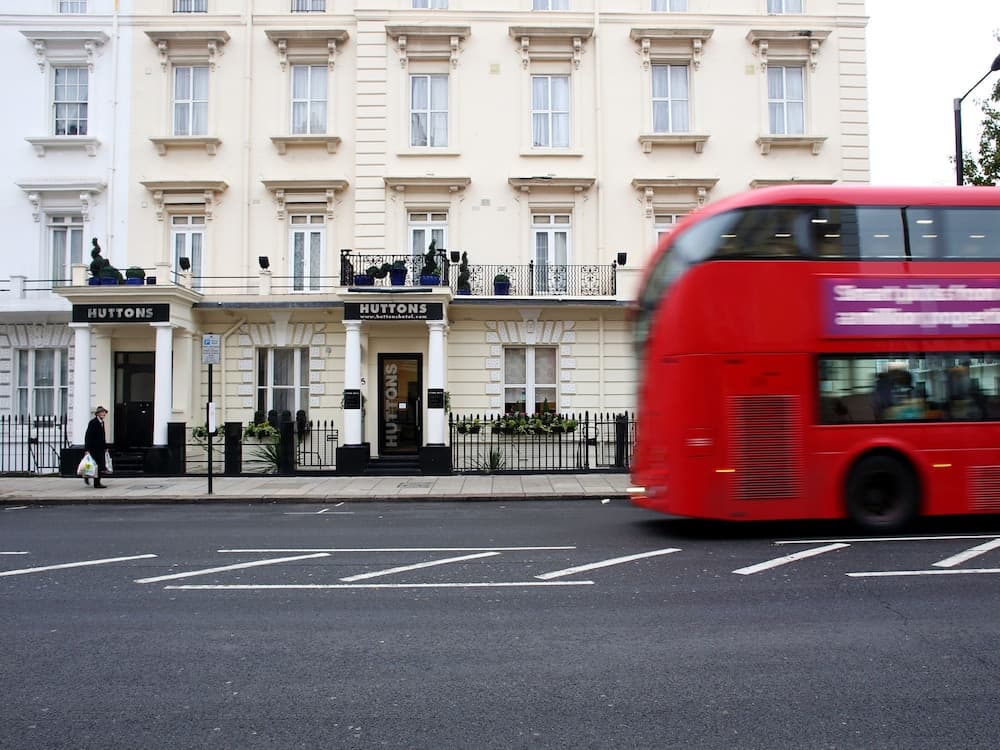 Huttons Hotel, Victoria London