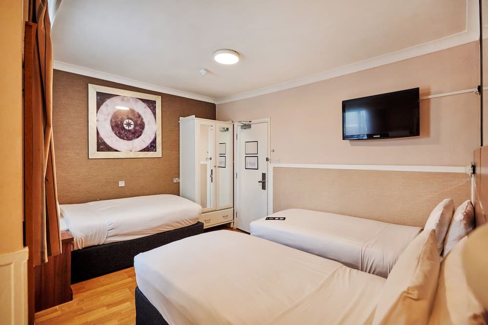 Huttons Hotel, Victoria London