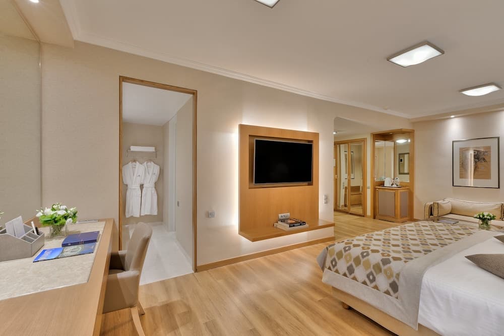 Divani Caravel
