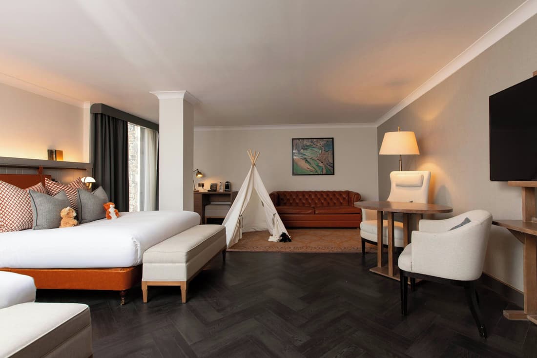 Kimpton Charlotte Square by IHG
