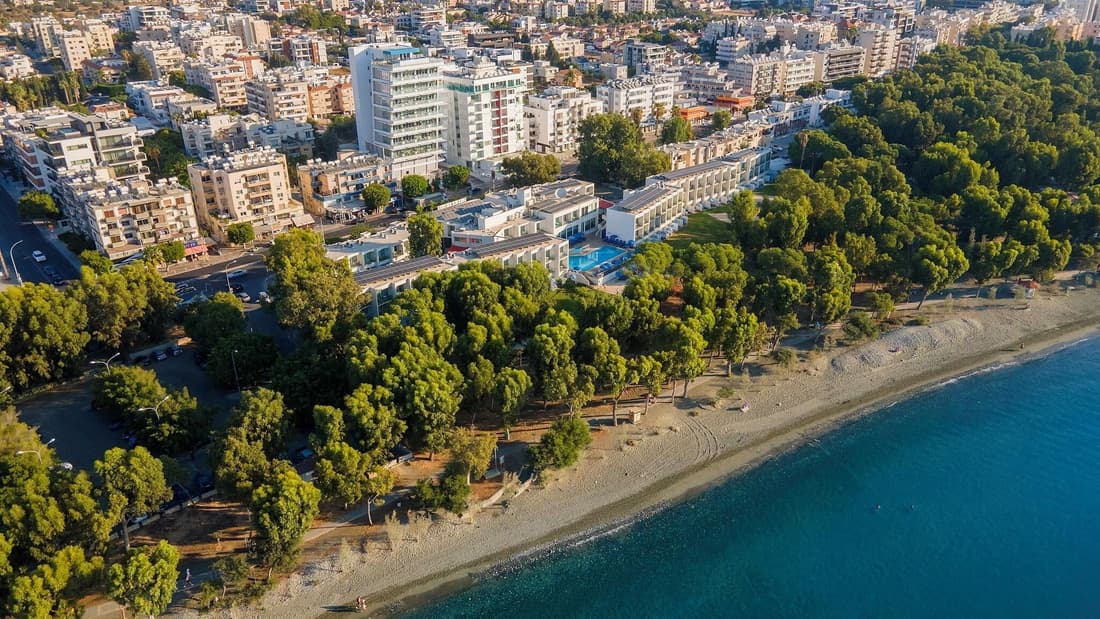 Park Beach Hotel