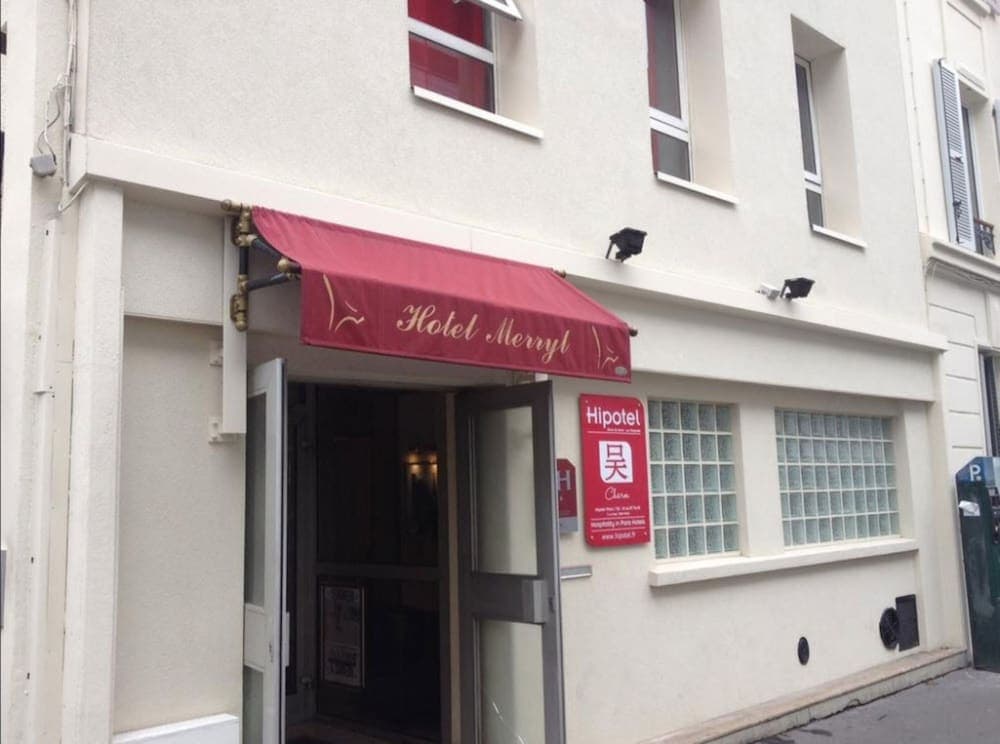 Merryl Hotel