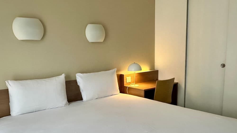 CAMPANILE PARIS 12 - Bercy Village