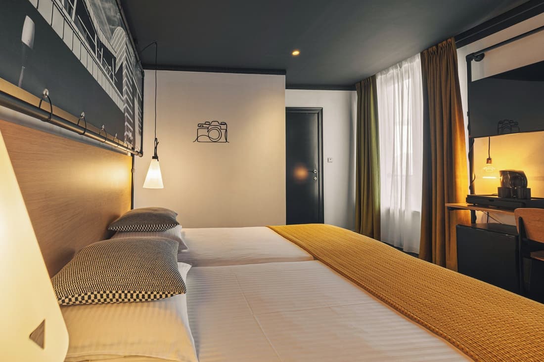 Zoom Hotel