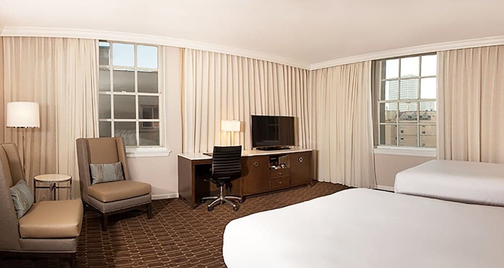 Hilton New Orleans/St. Charles Avenue