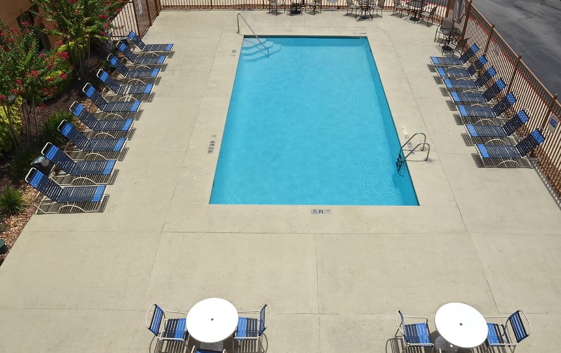 Red Roof Inn PLUS+ San Antonio Downtown - Riverwalk
