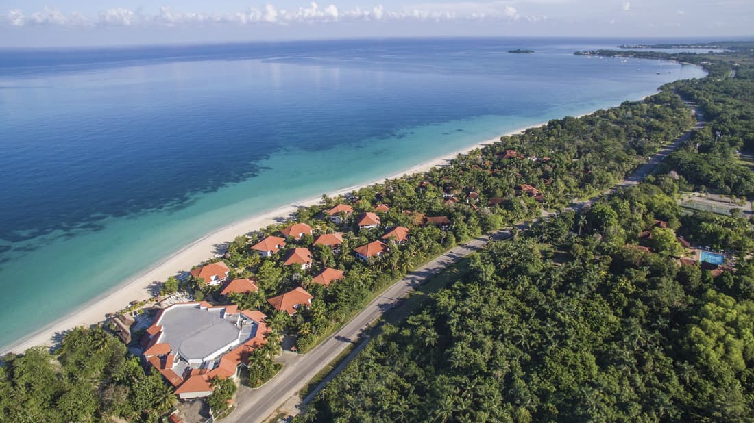 Couples Swept Away All Inclusive