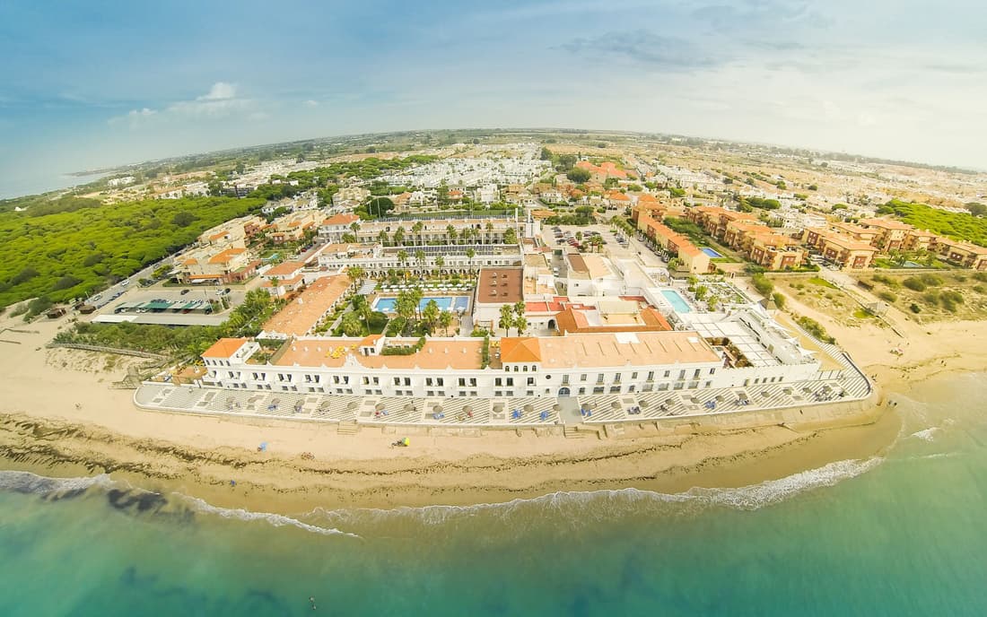 Playa De La Luz Hotel