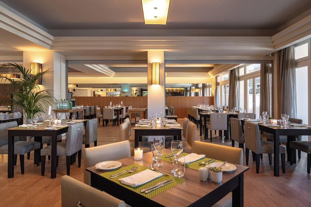 Onyria Quinta da Marinha Hotel