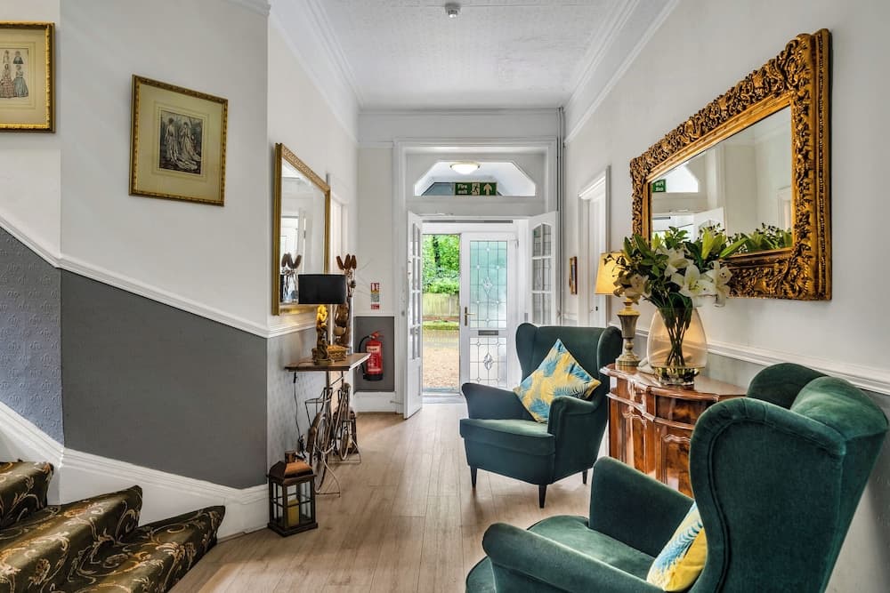 Dial House Hotel