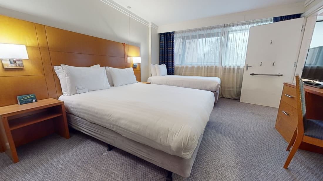 Holiday Inn Cardiff City Centre by IHG