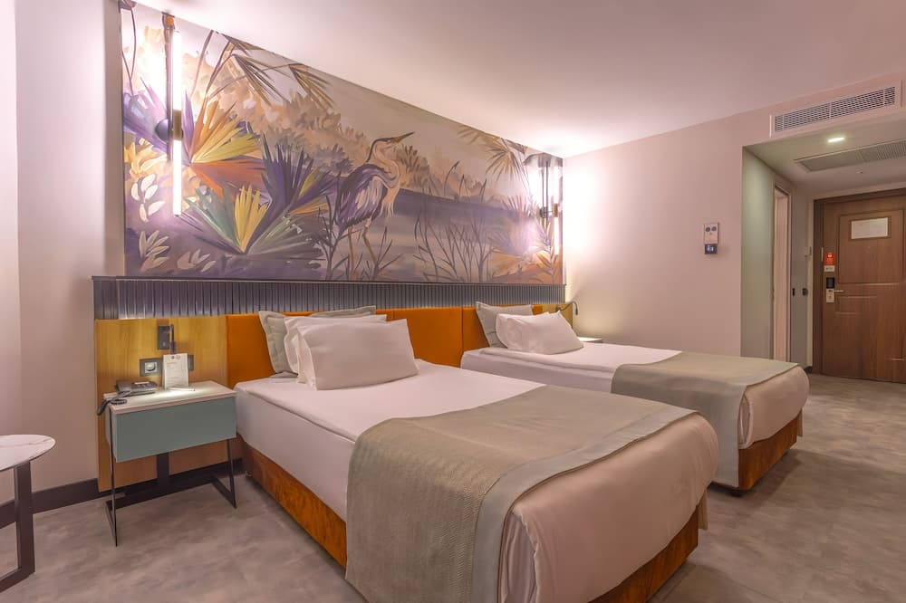 Best Western Plus Khan Hotel