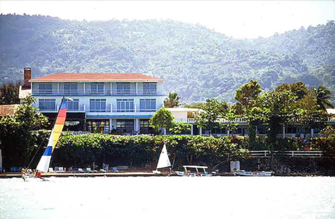 Silver Seas Hotel