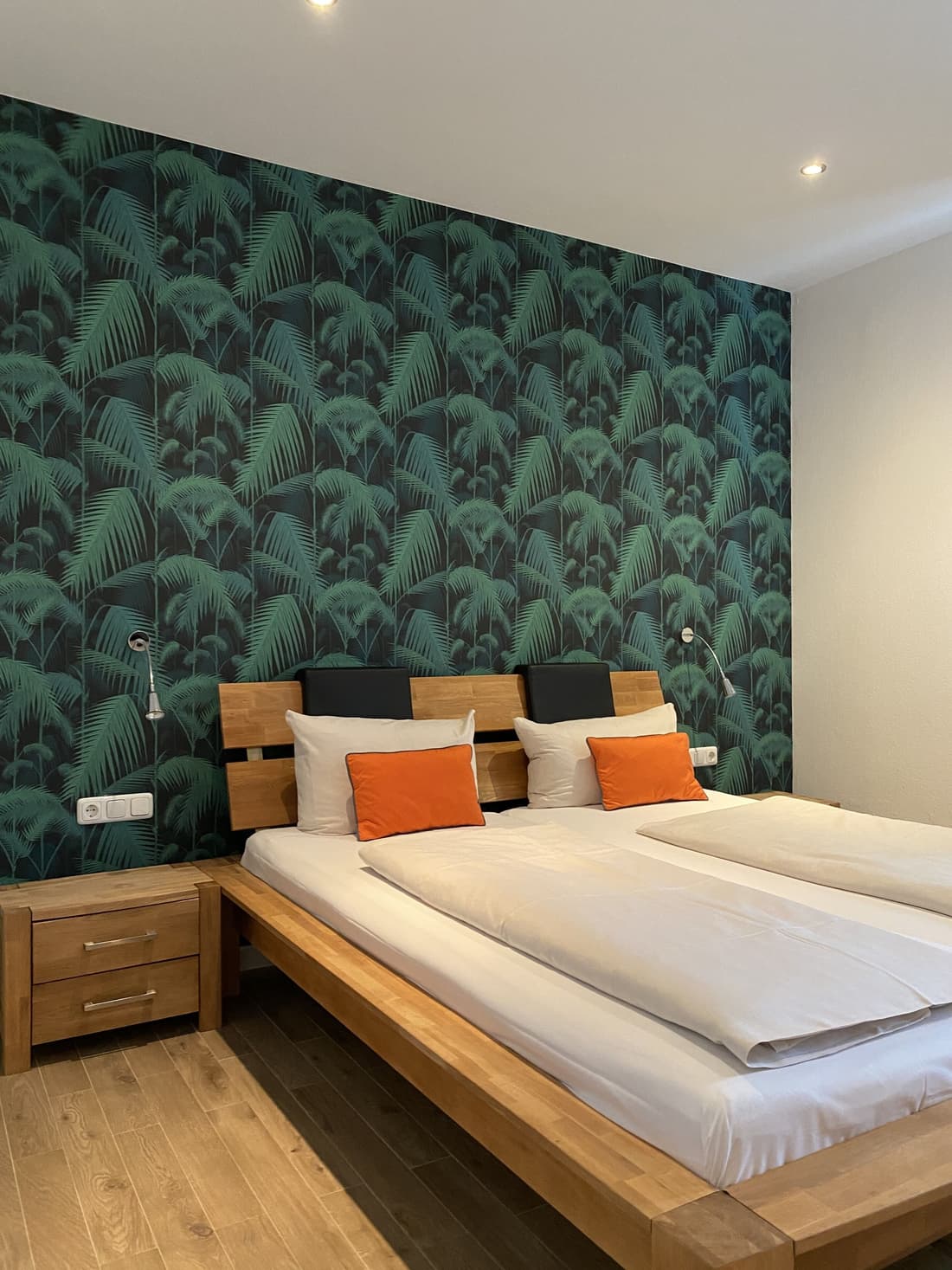 Hotel Attaché by ANS
