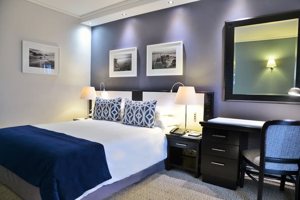 The Commodore Hotel