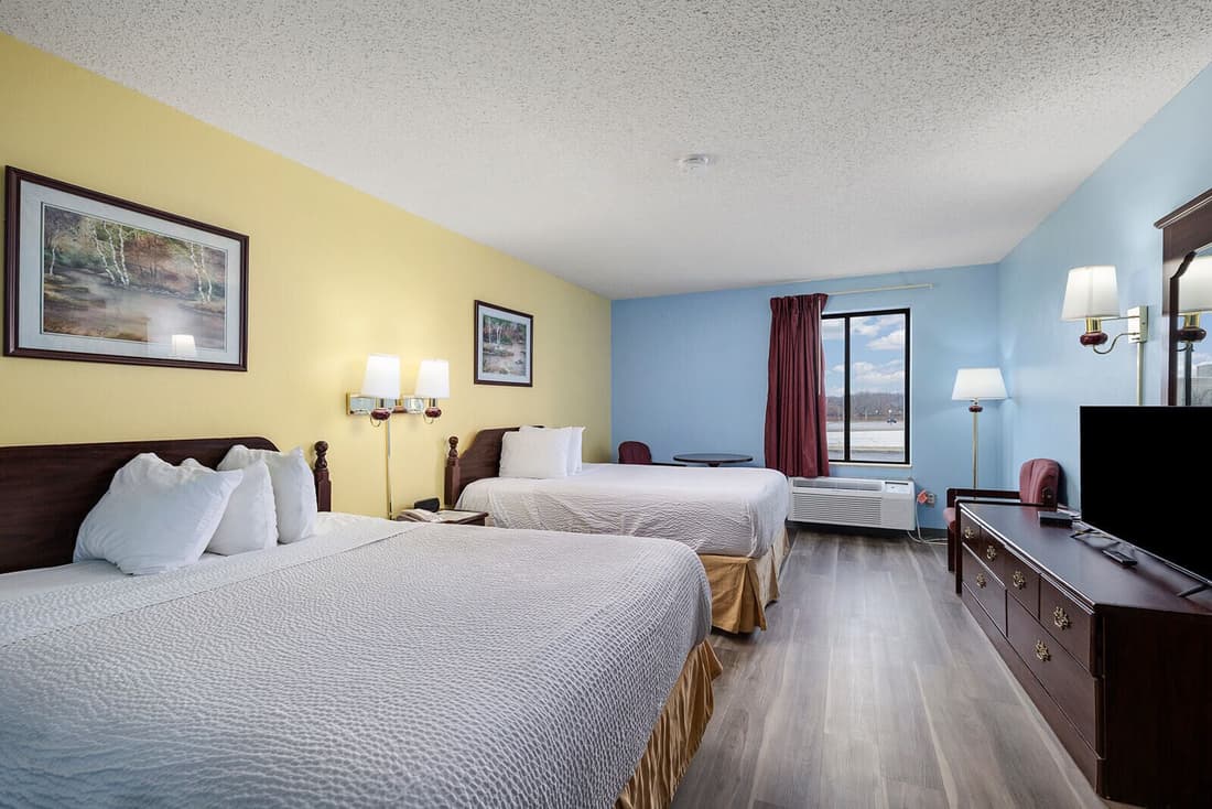 Days Inn by Wyndham Battlefield Rd/Hwy 65