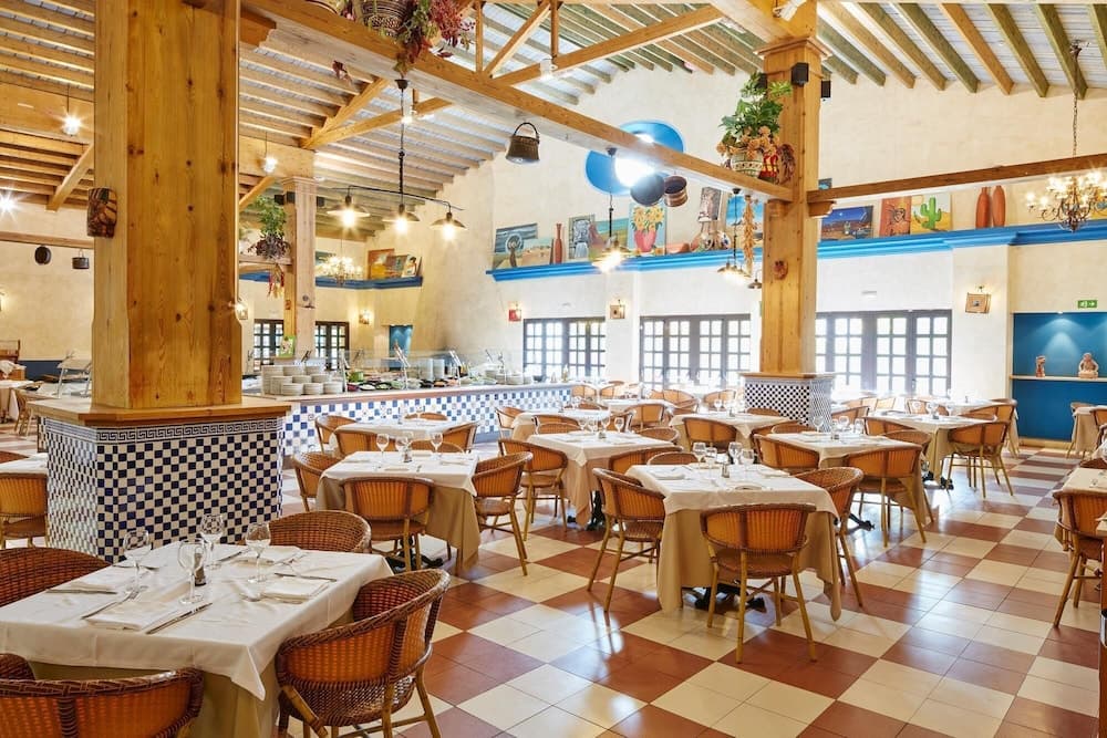PortAventura Hotel El Paso - Includes unlimited access to PortAventura Park & 1 day access to Ferrari Land