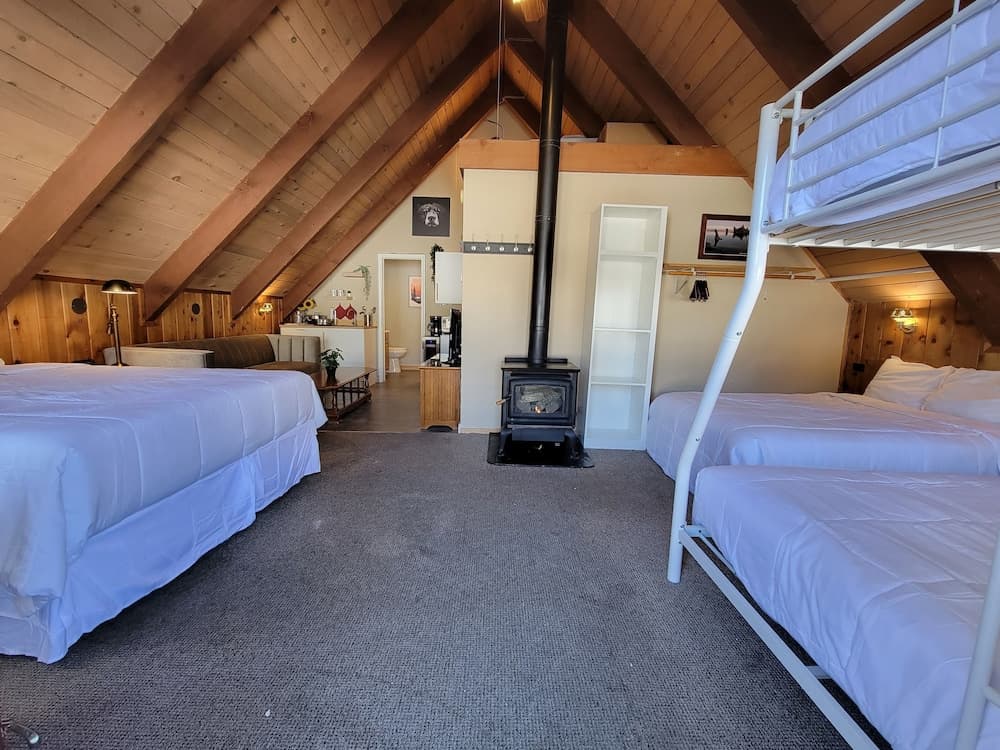 Cinnamon Bear Inn