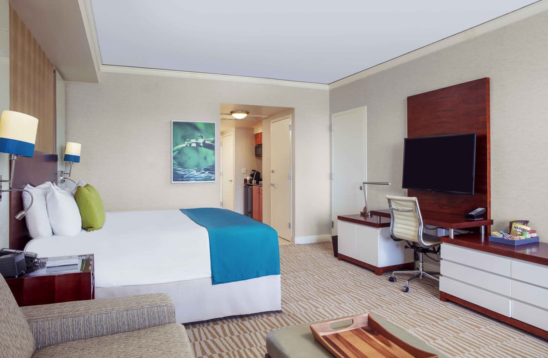 Trump International Beach Resort